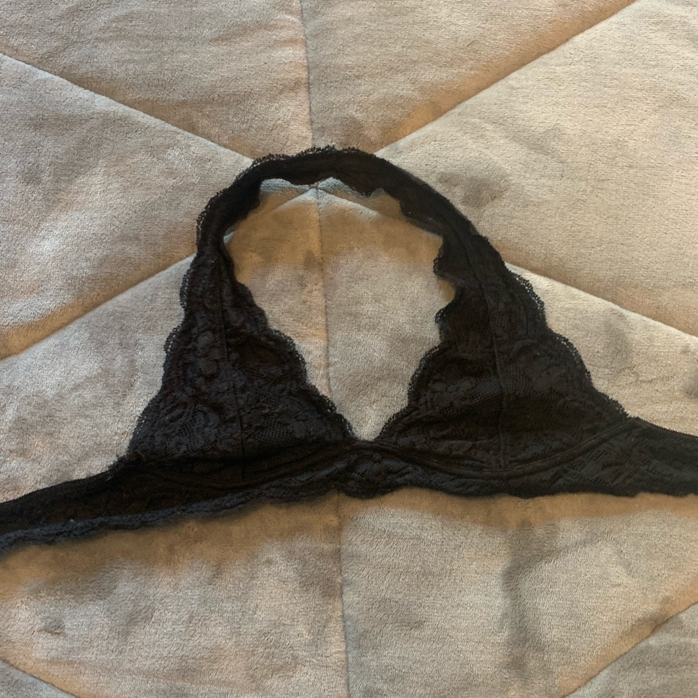 tillys black laced cute bralette